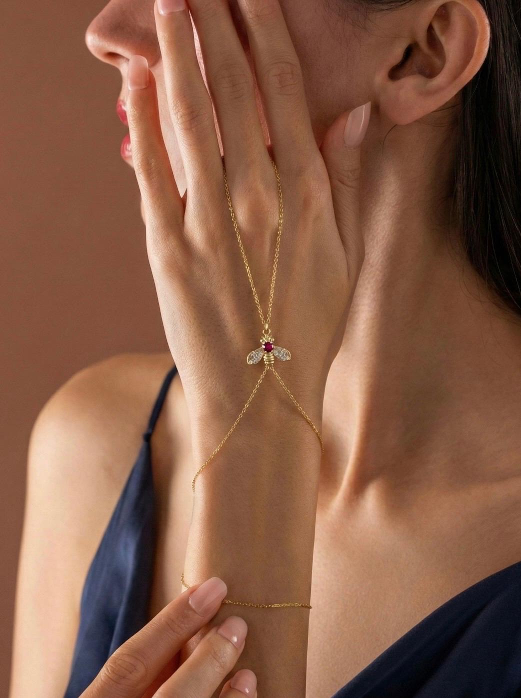 925 Ayar Gümüş Arı Modeli Ruby & Zirkon Taşlı Şahmeran
